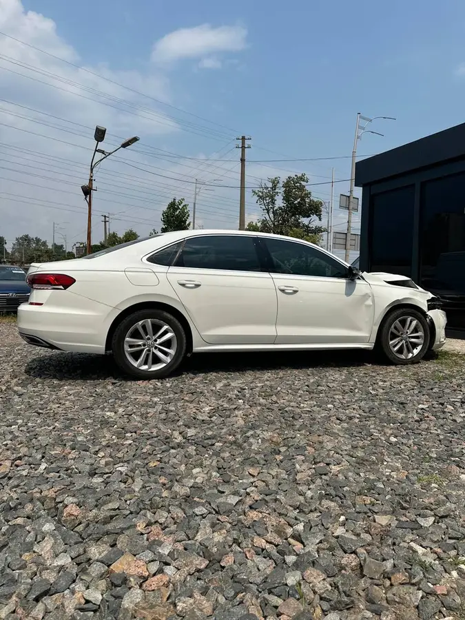 Volkswagen Passat 2019 (Фольксваген Пасат) — фото 25 з 25