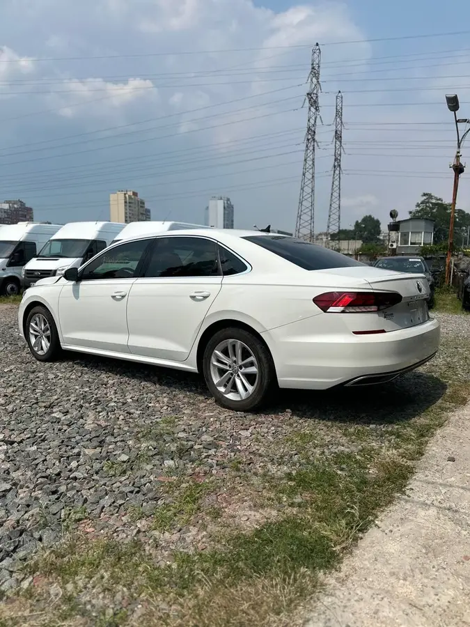 Volkswagen Passat 2019 (Фольксваген Пасат) — фото 6 з 25
