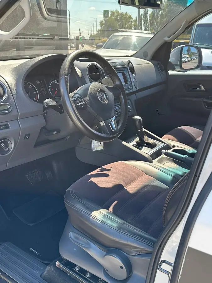 Volkswagen Amarok 2012 (Фольксваген Амарок) — фото 6 з 23