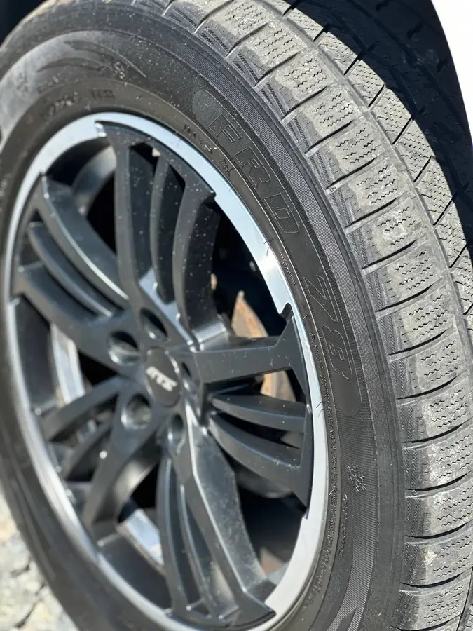 Volkswagen Amarok 2012 (Фольксваген Амарок) — фото 17 з 23