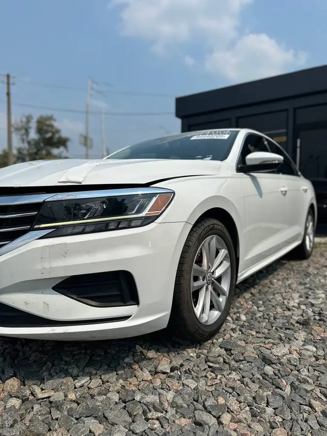 Volkswagen Passat 2019 (Фольксваген Пасат) — фото 4 з 25