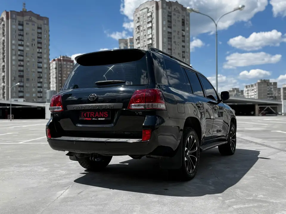 Toyota Land Cruiser 200 2007 з парку оренди KTRANS