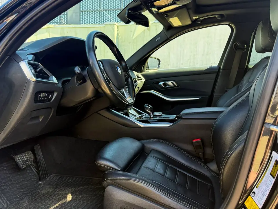 BMW 3 Series 330i 2019 з парку оренди KTRANS