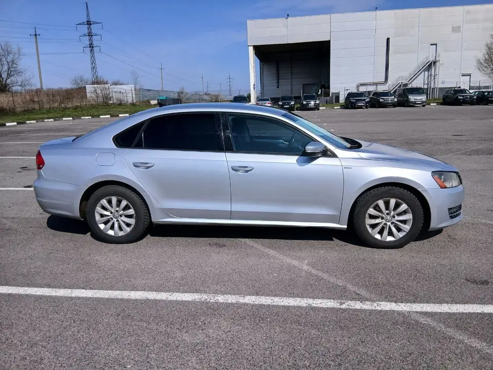 Volkswagen Passat 2014 з парку оренди KTRANS