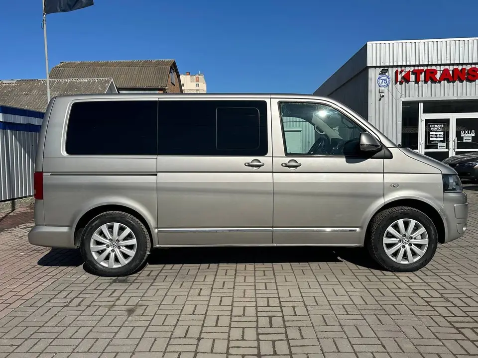 Volkswagen Multivan 2011 з парку оренди KTRANS