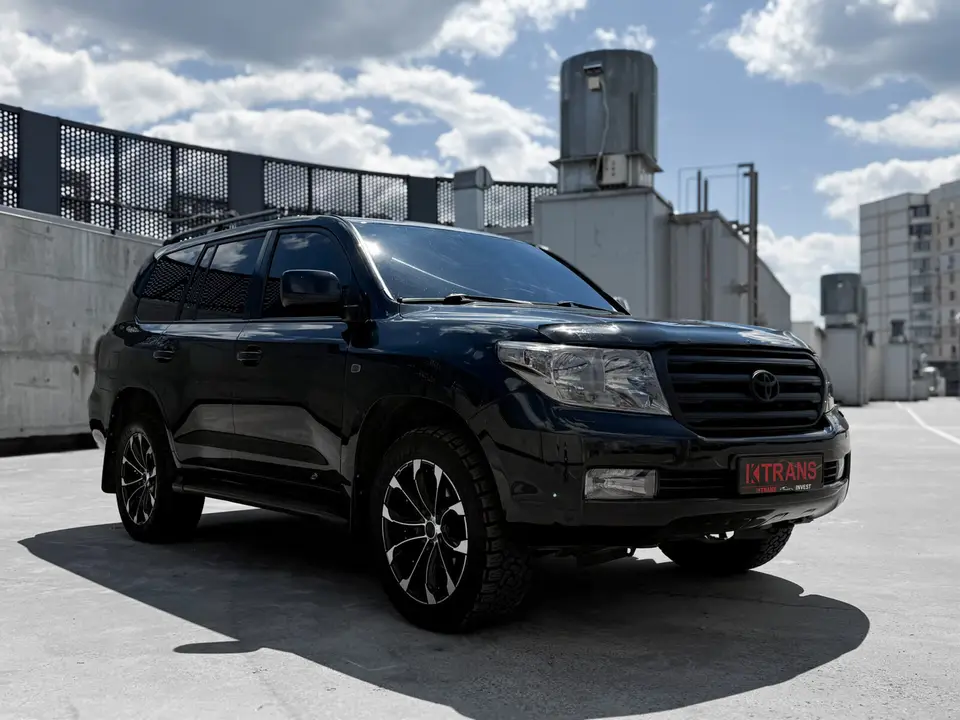 Toyota Land Cruiser 200 2007 з парку оренди KTRANS