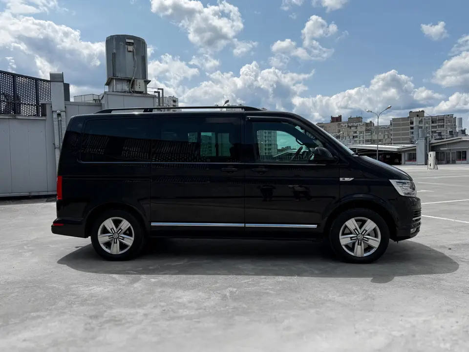 Volkswagen Multivan 2019 з парку оренди KTRANS