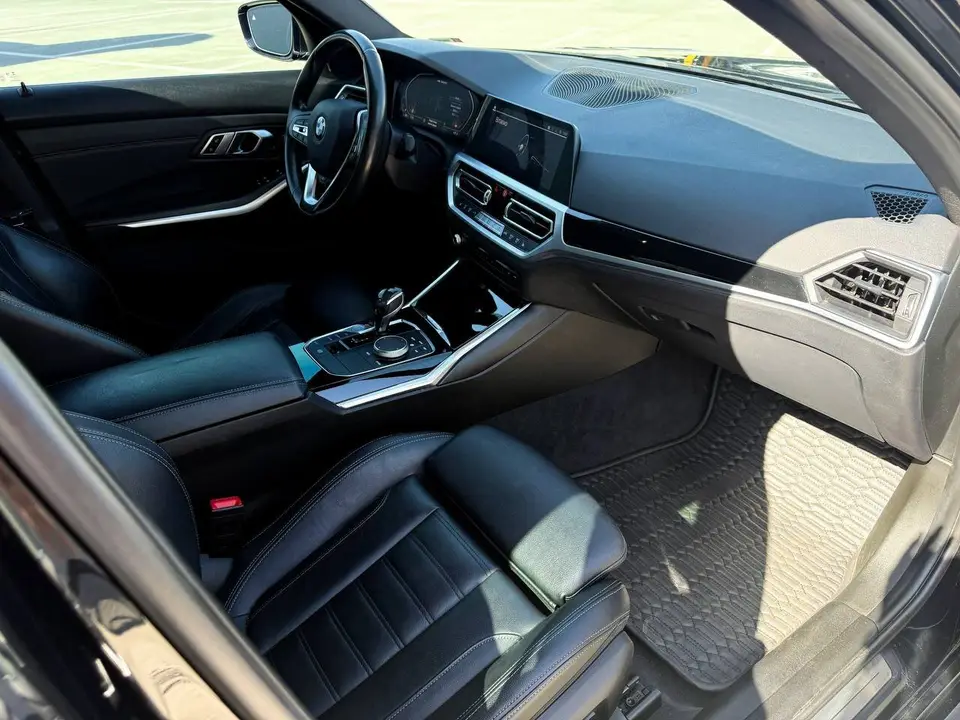BMW 3 Series 330i 2019 з парку оренди KTRANS