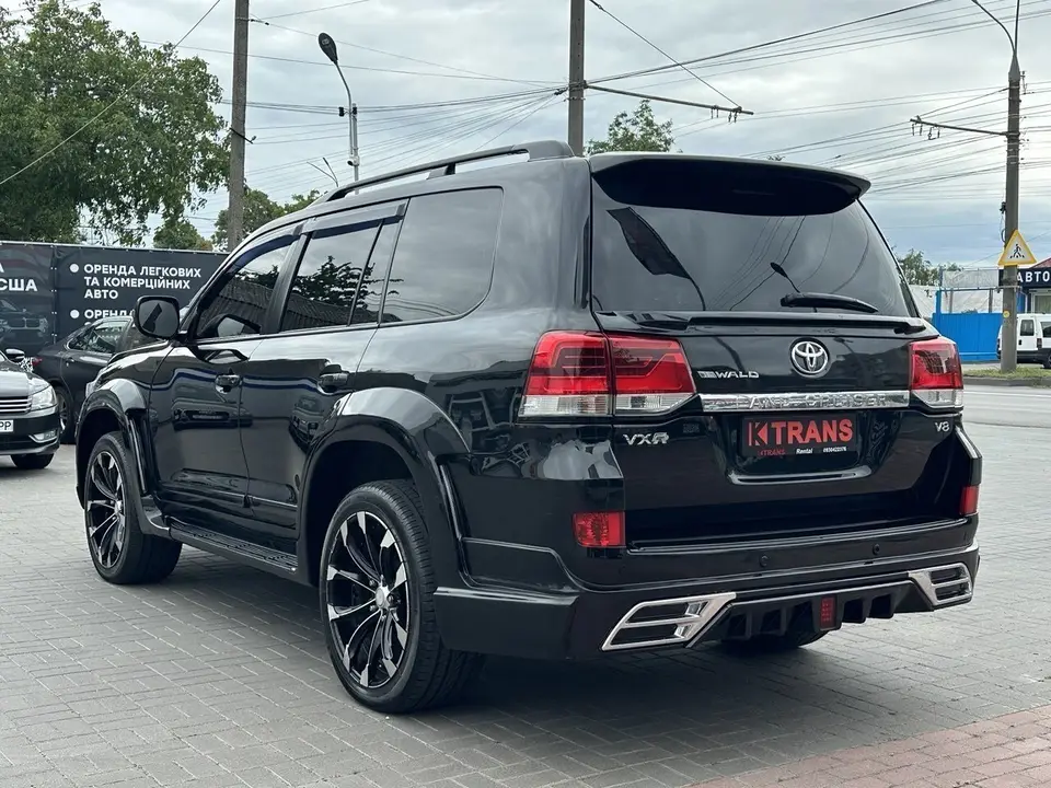 Toyota Land Cruiser 2007 из парка аренды KTRANS