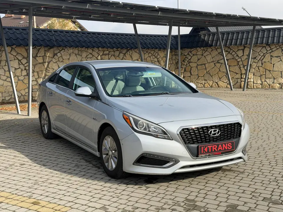 Hyundai Sonata 2017 з парку оренди KTRANS