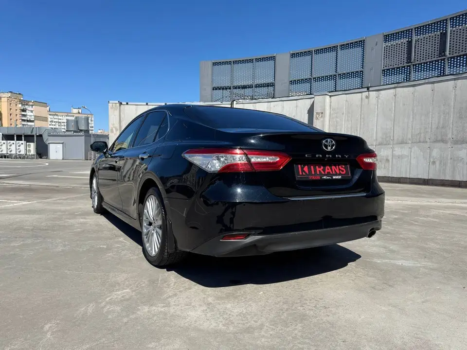 Toyota Camry 70 2018 из парка аренды KTRANS