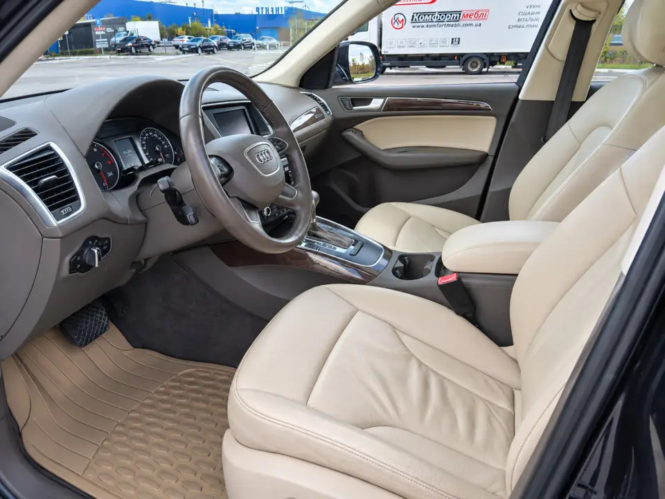 Audi Q5 2014 з парку оренди KTRANS