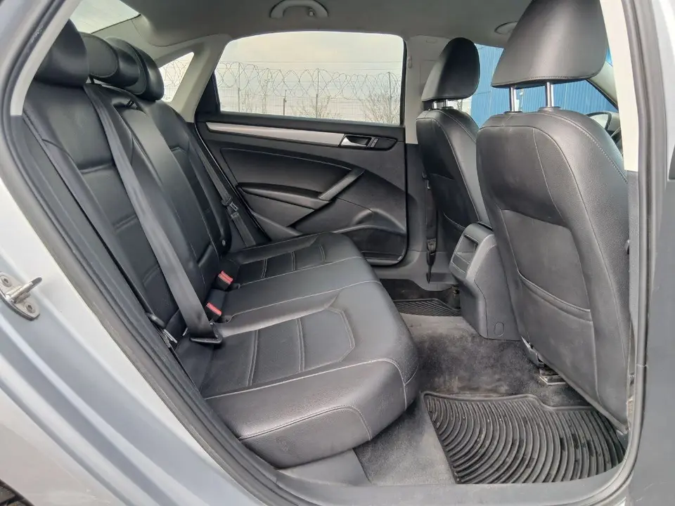 Volkswagen Passat 2014 з парку оренди KTRANS