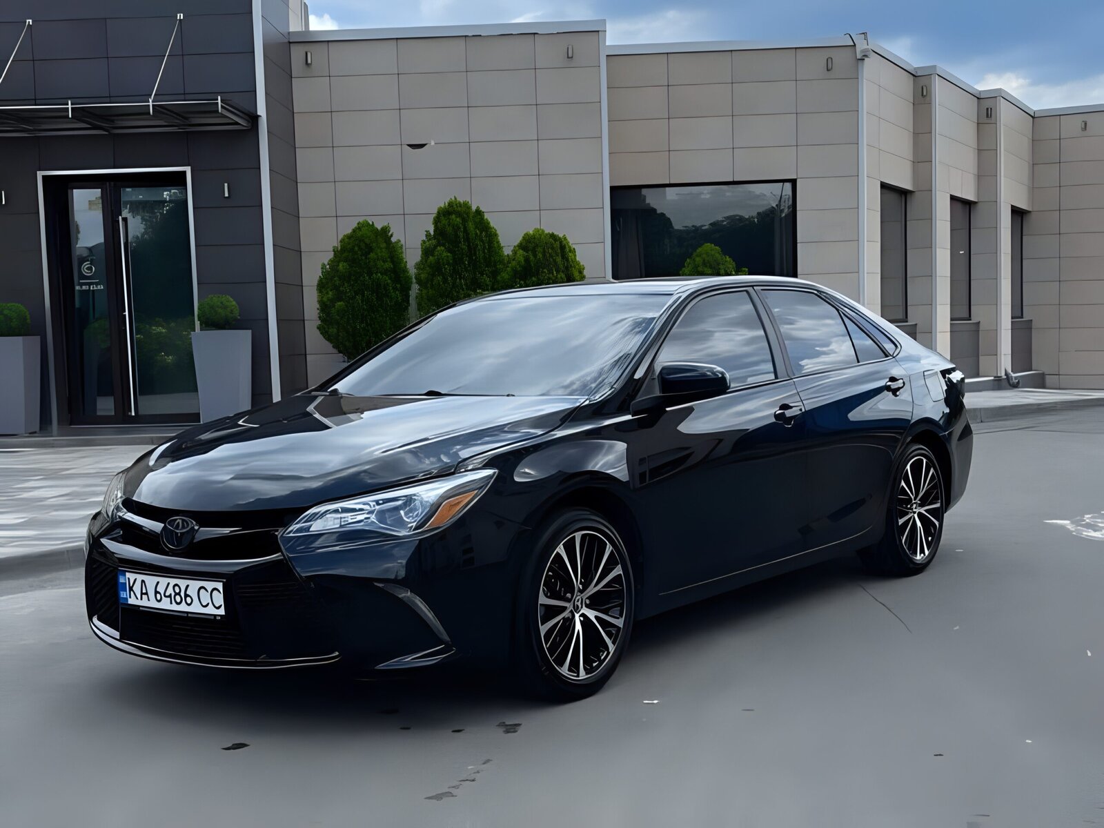 Toyota Camry 2015 из парка аренды KTRANS