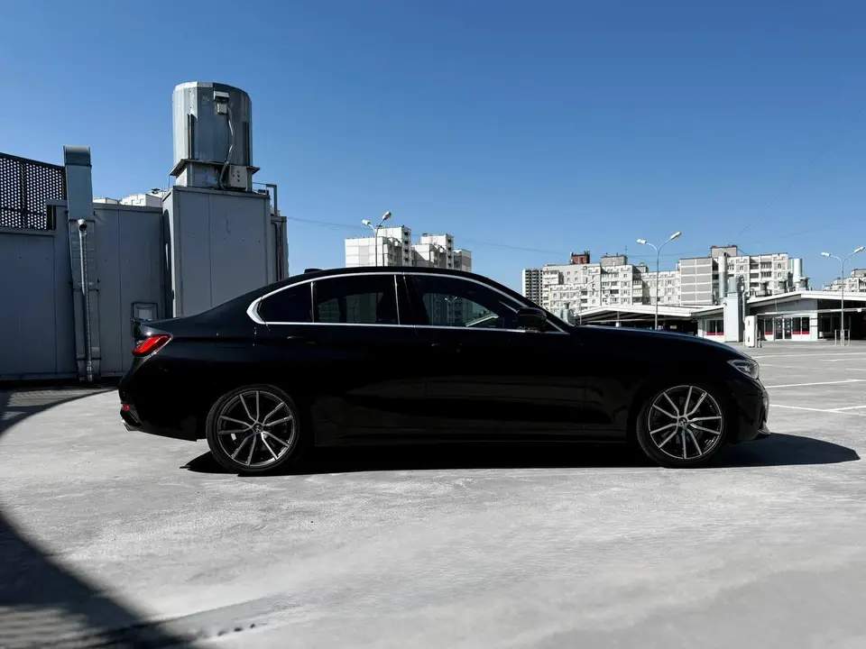 BMW 3 Series 330i 2019 з парку оренди KTRANS