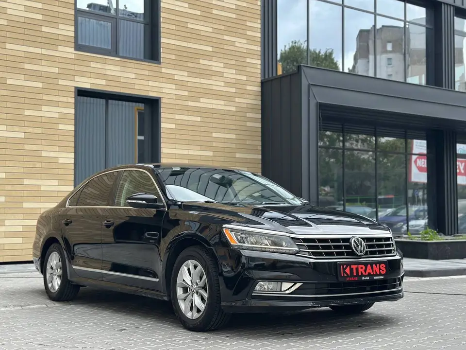 Volkswagen Passat 2016 (чорний) з парку оренди KTRANS