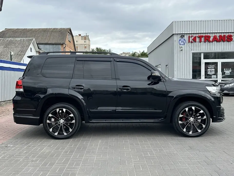 Toyota Land Cruiser 2007 из парка аренды KTRANS