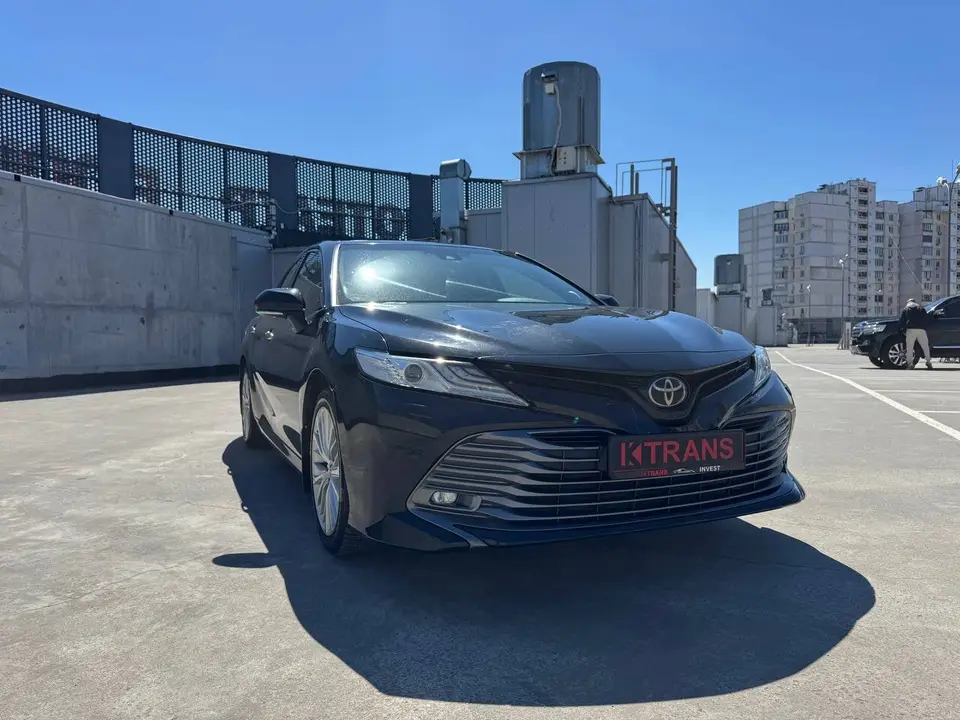 Toyota Camry 70 2018 из парка аренды KTRANS