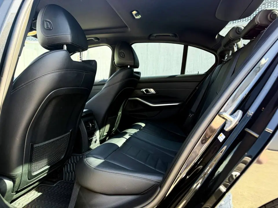 BMW 3 Series 330i 2019 з парку оренди KTRANS