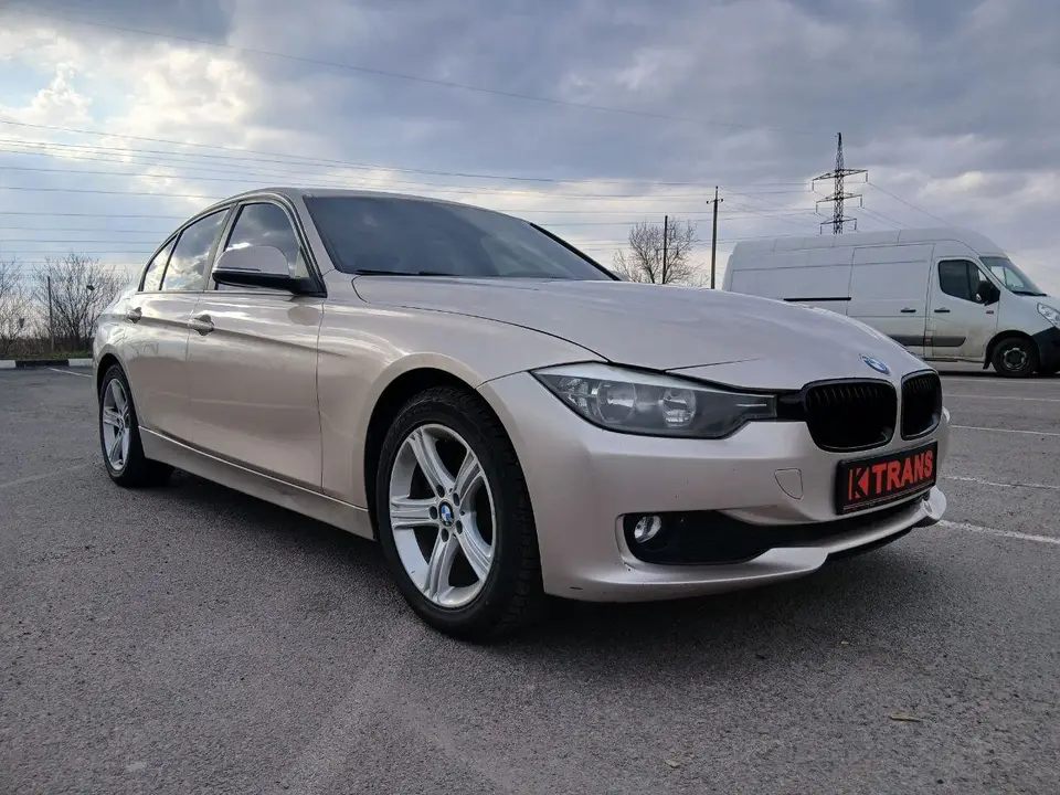 BMW 328 2013 (бежевий) з парку оренди KTRANS