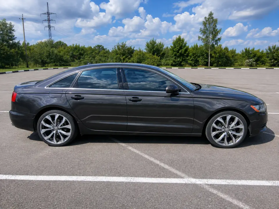 Audi A6 2013 з парку оренди KTRANS