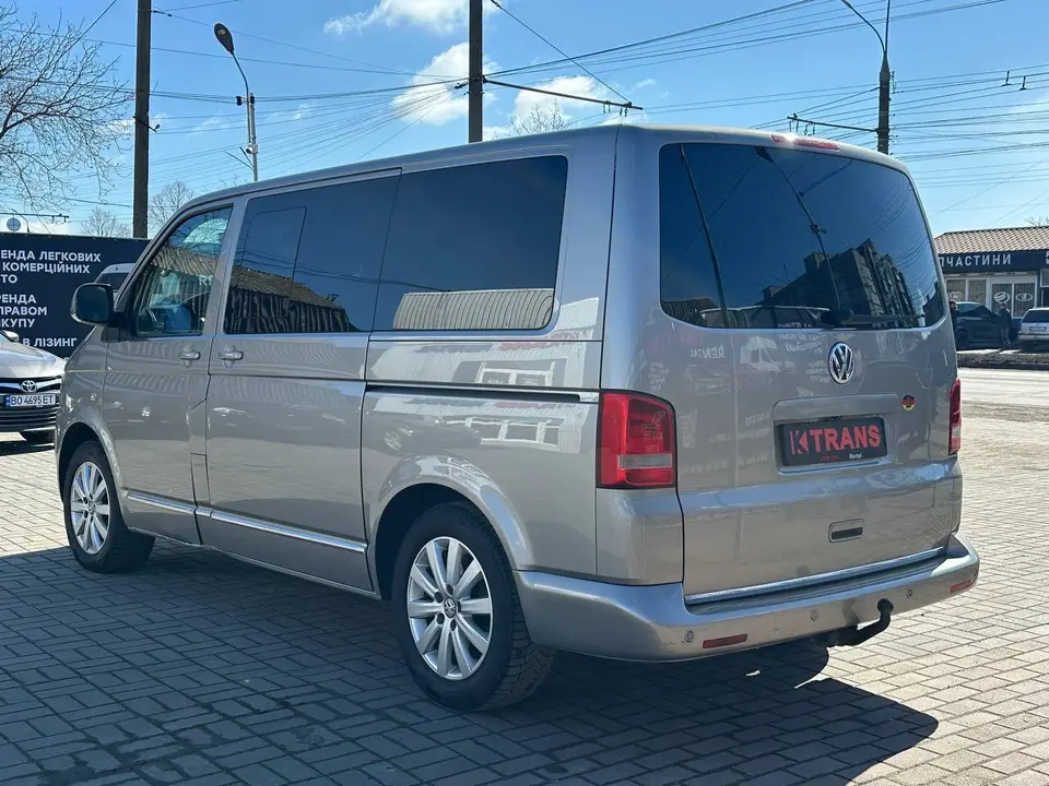 Volkswagen Multivan 2011 з парку оренди KTRANS