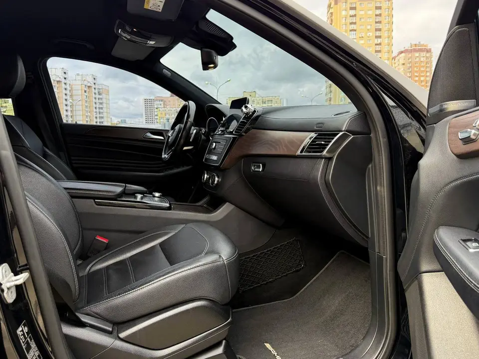 Mercedes-Benz GLE 43AMG 2017 з парку оренди KTRANS