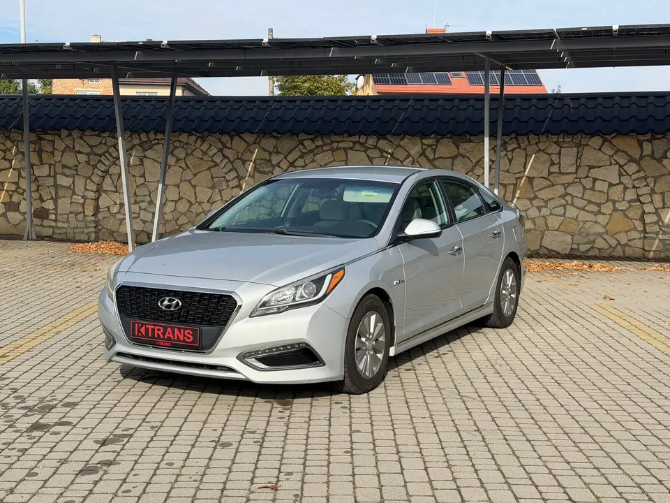 Hyundai Sonata 2017 з парку оренди KTRANS