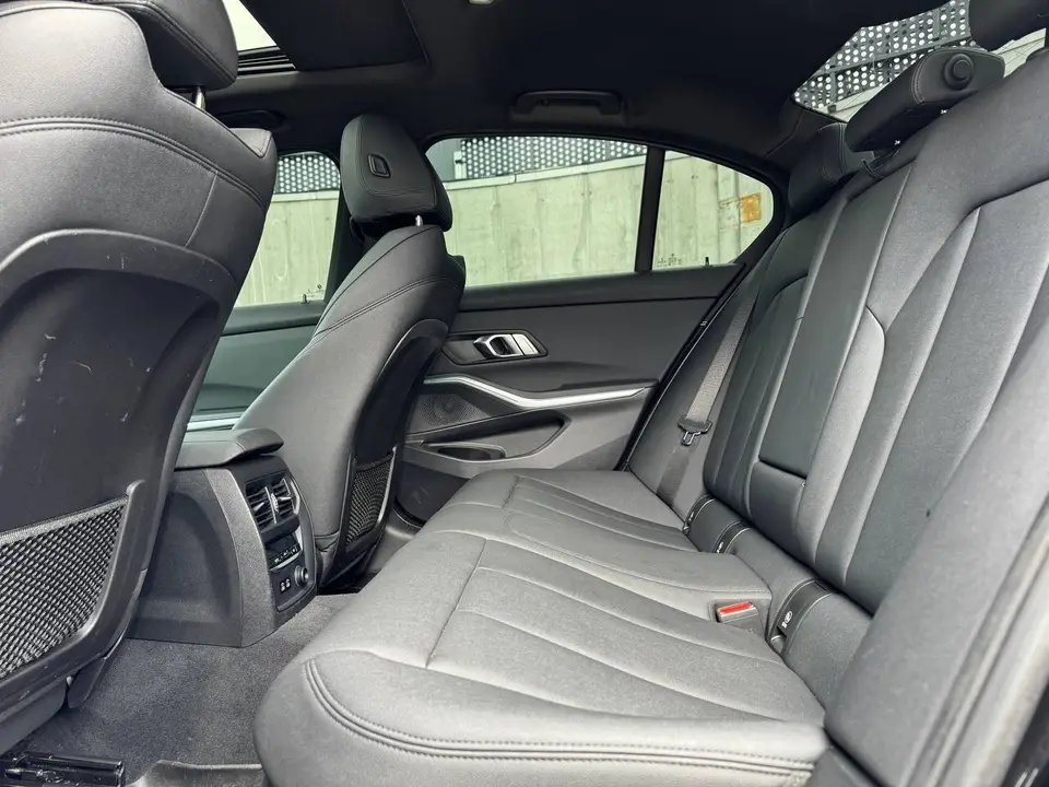 BMW 330i 2019 з парку оренди KTRANS